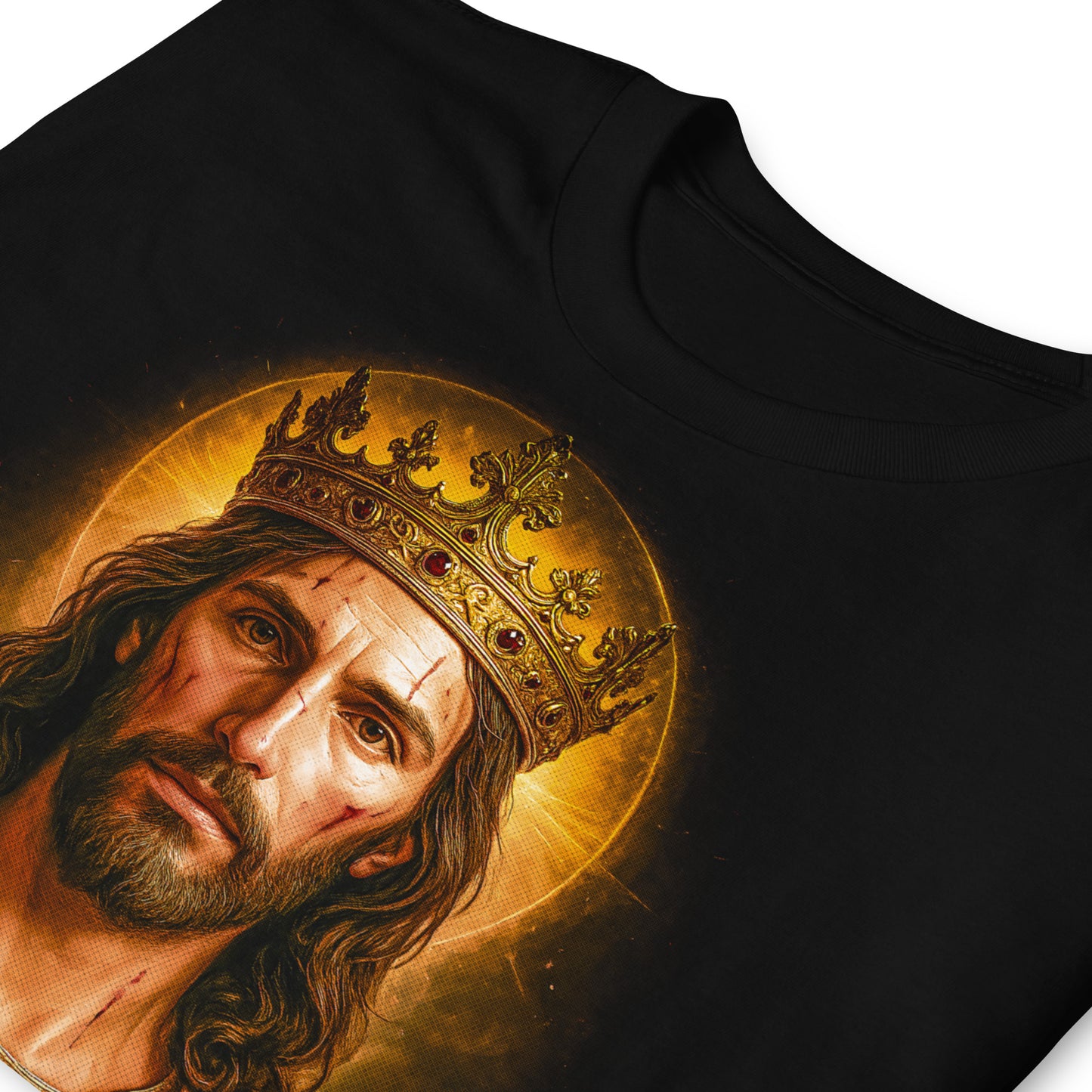detalle de camiseta jesus rey de reyes en color negro