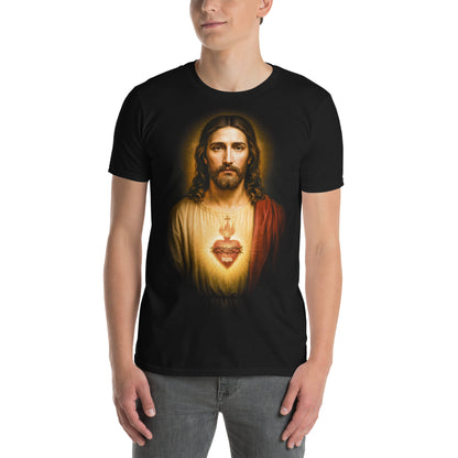 hombre con camiseta jesus sagrado corazon en color negro