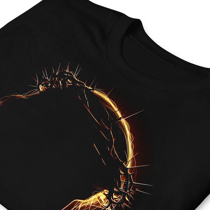 detalle de camiseta jesus sombra sagrada en color negro