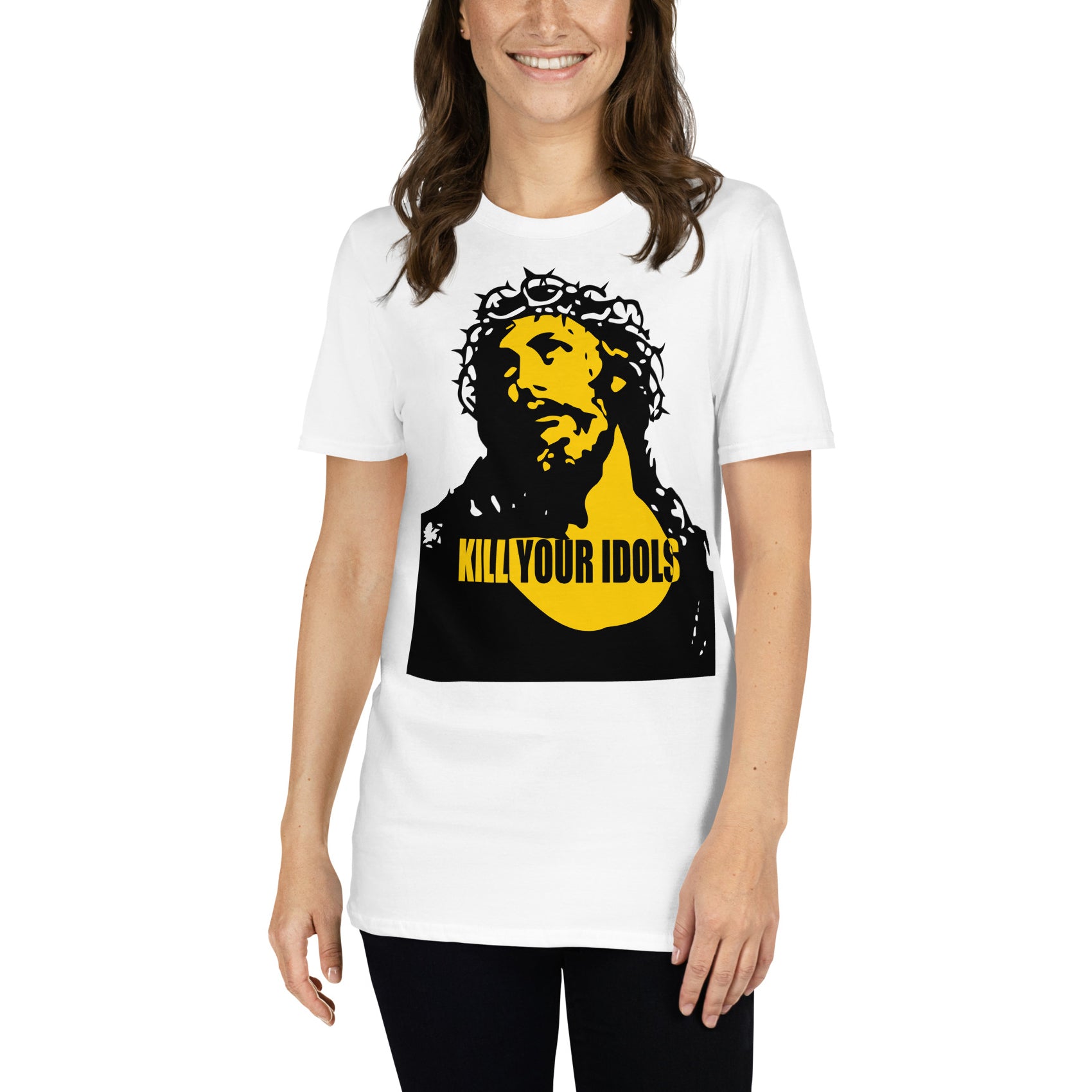 mujer con camiseta kill your idols jesus axl rose guns n roses en color blanco