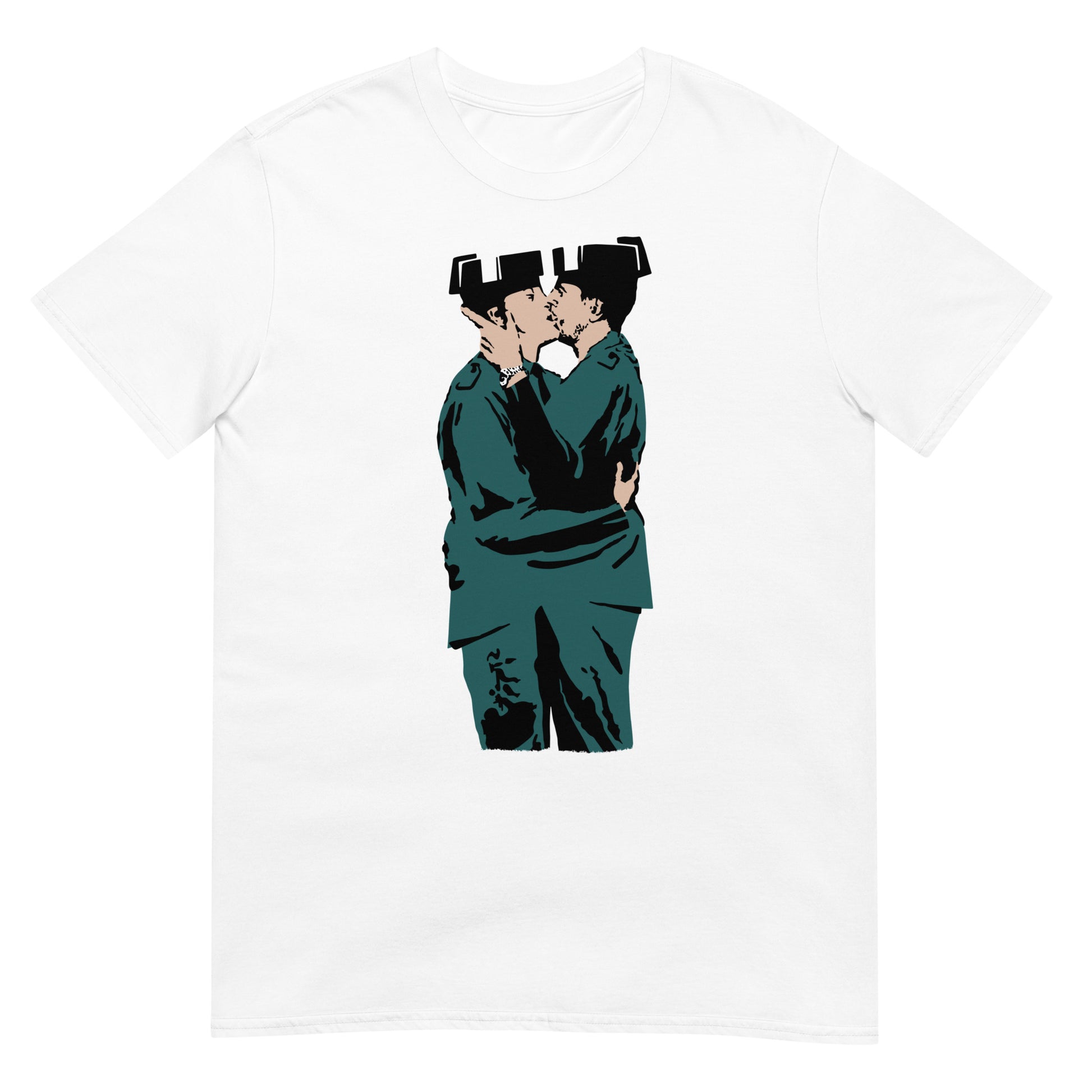 camiseta kissing coppers banksy guardias civiles blanca