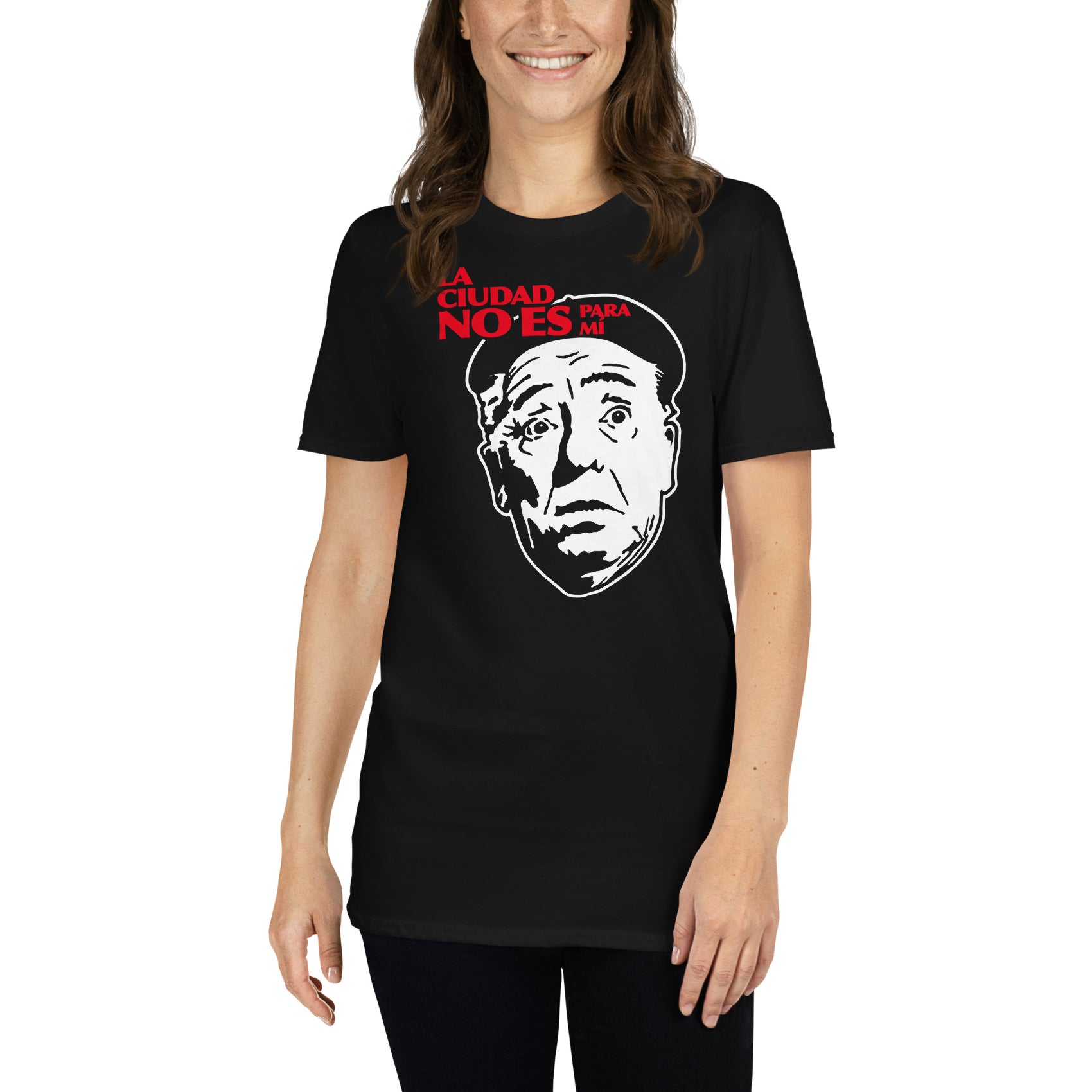 mujer con camiseta de la ciudad no es para mi con paco martinez soria en color negro