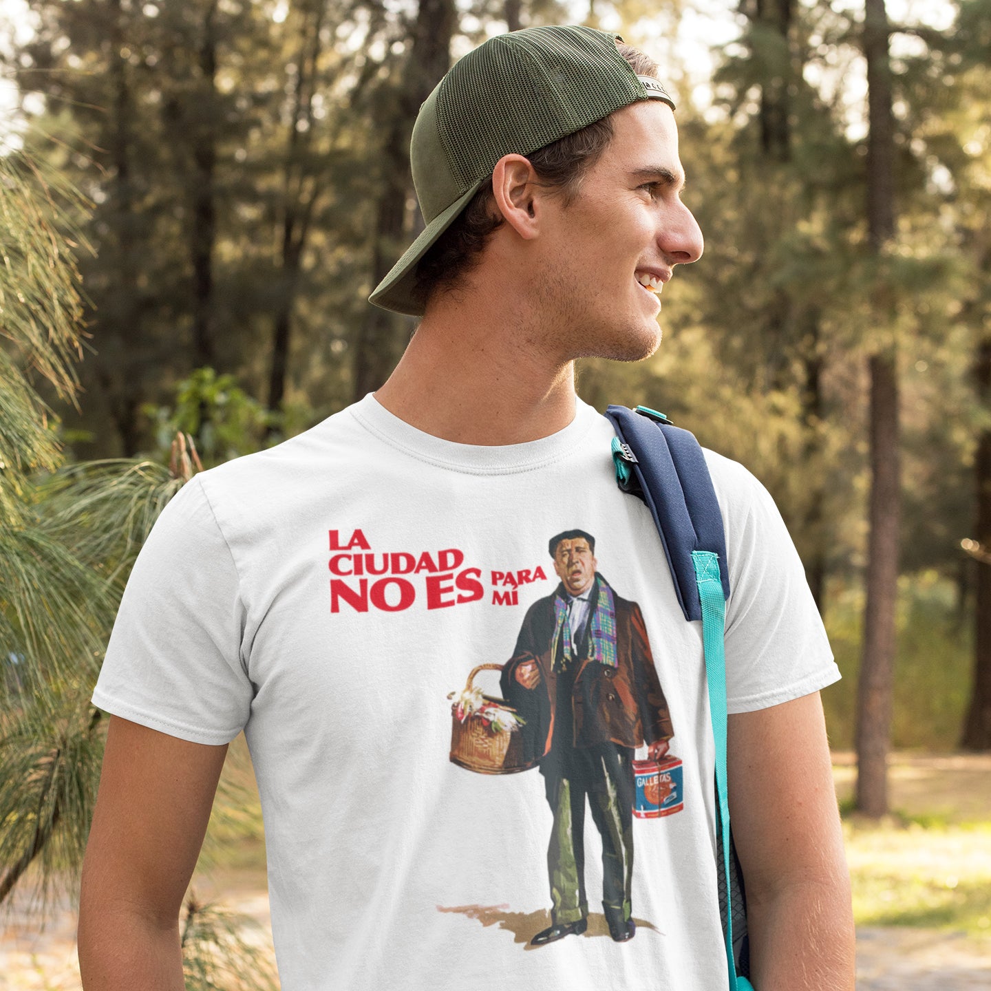 hombre con camiseta la ciudad no es para mi blanca