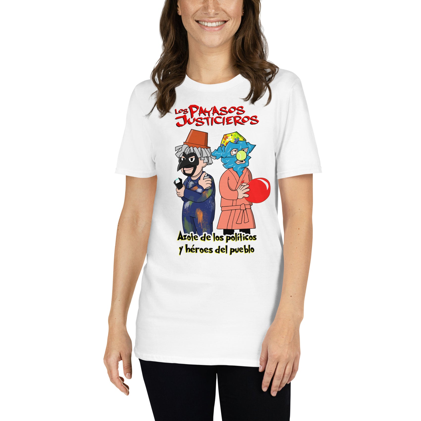 mujer con camiseta los payasos justicieros blanca