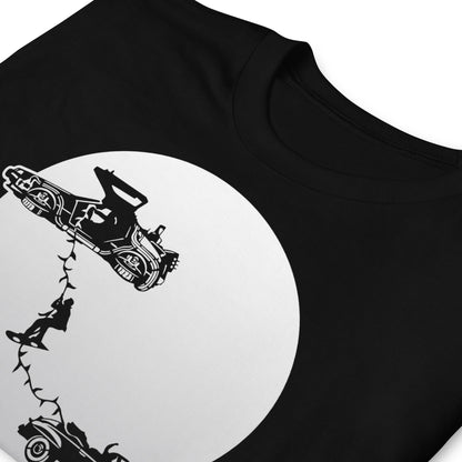 detalle de camiseta marty doc y biff regreso al futuro en color negro