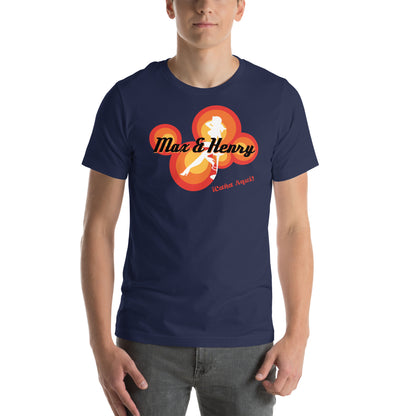 hombre con camiseta del bar max and henry de la que se avecina en color azul marino