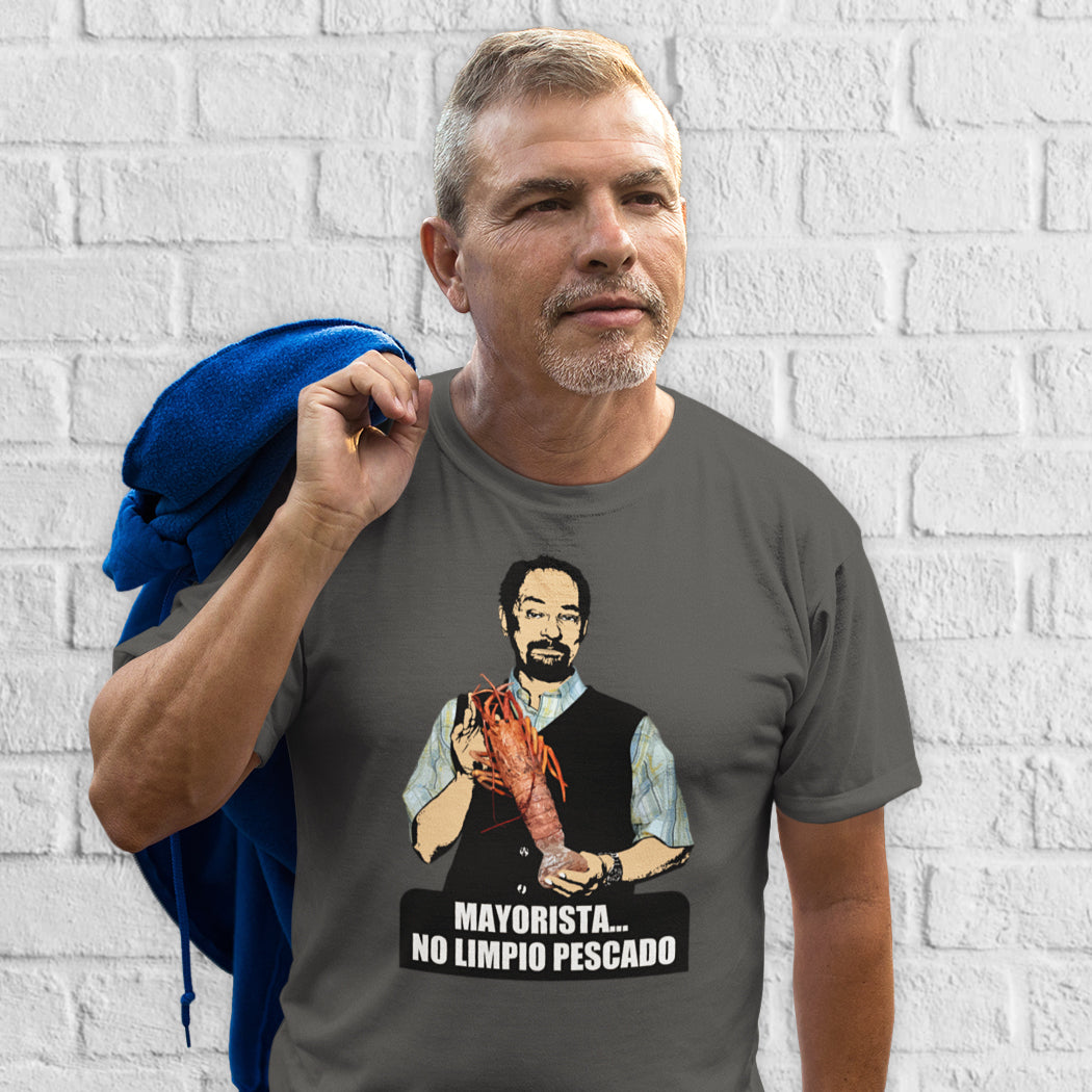 hombre con camiseta mayorista no limpio pescado antonio reci la que se avecina gris