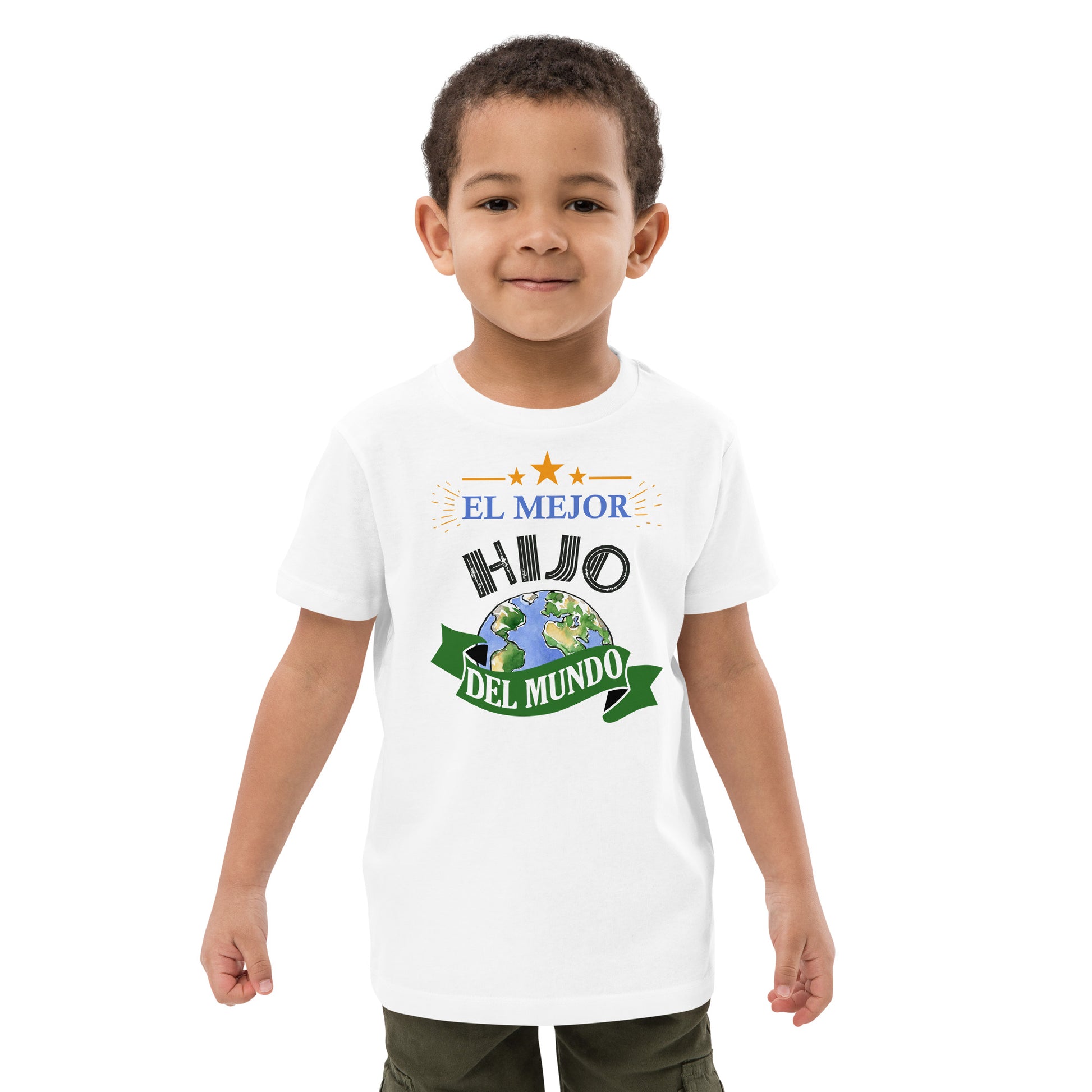 niño con camiseta el mejor hijo del mundo infantil blanca