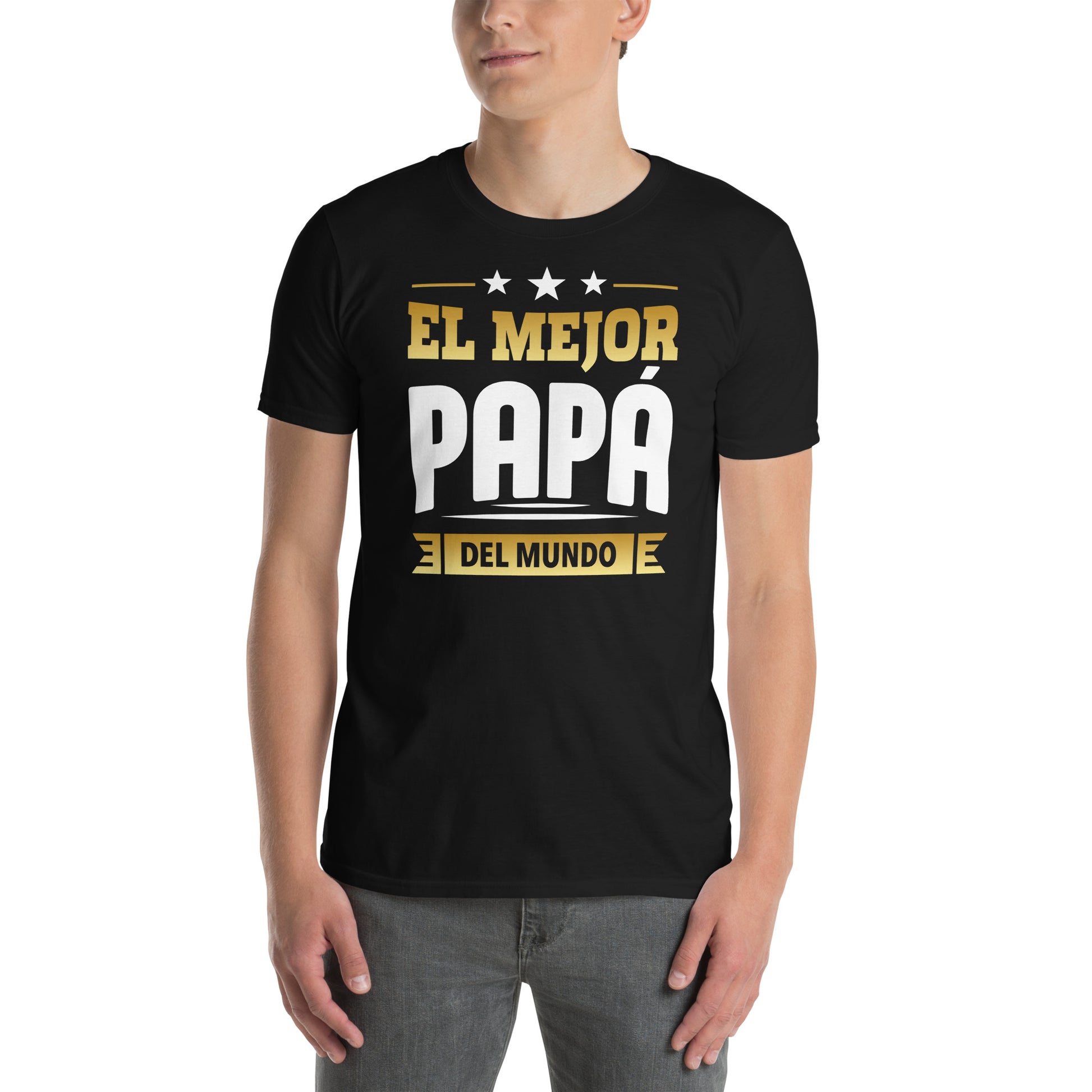 hombre con camiseta el mejor papa del mundo negra