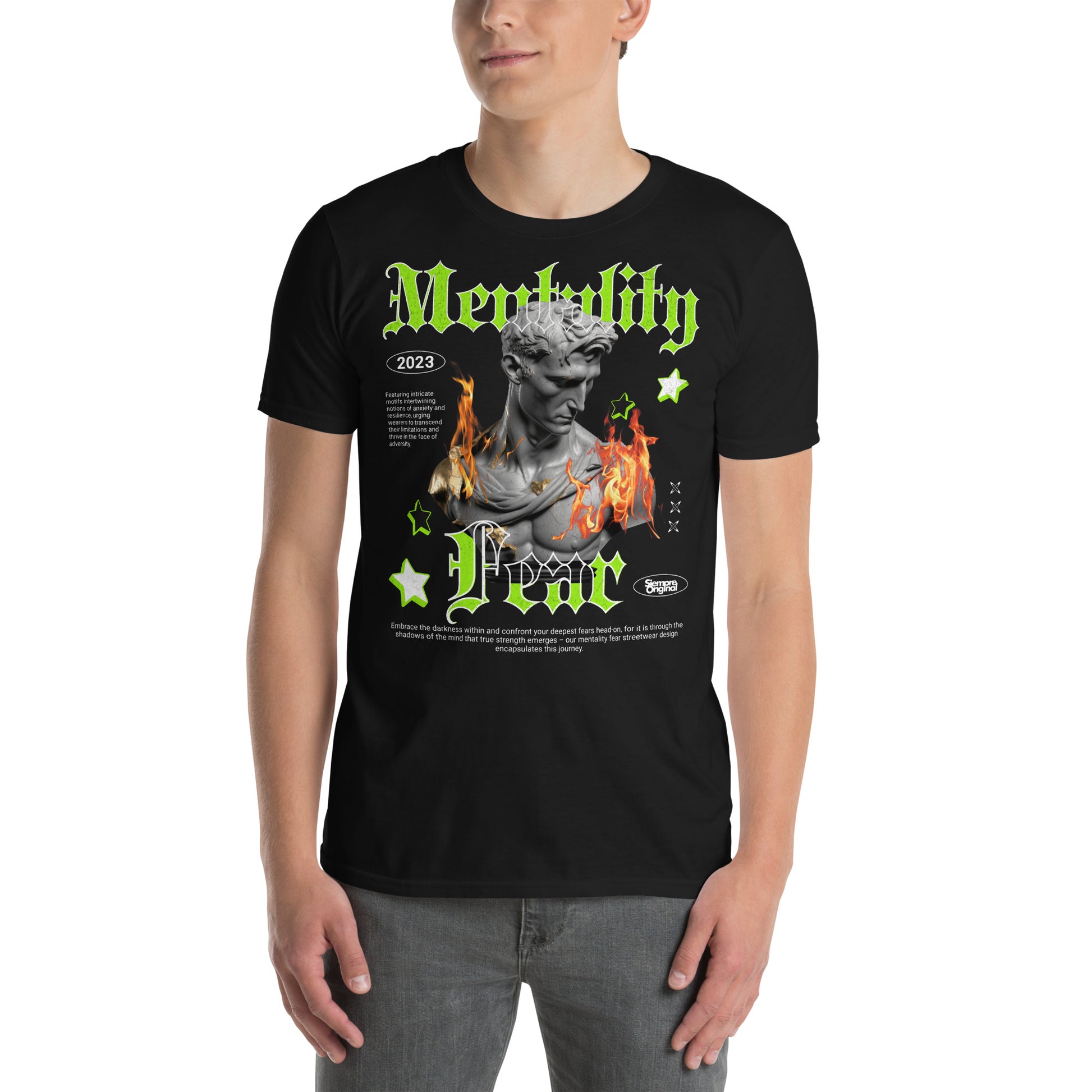 hombre con camiseta mentality over fear siempre original urban en color negro