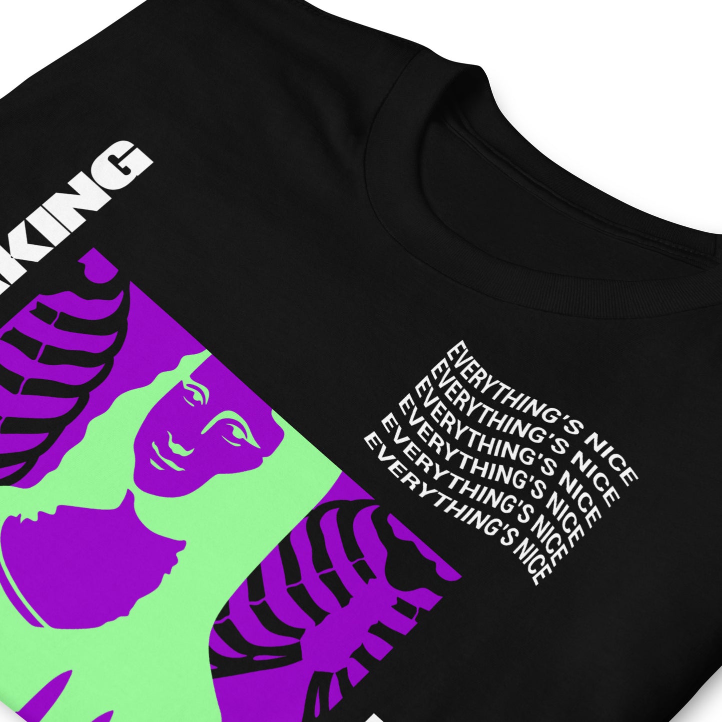 detalle de camiseta mona lisa urbana negra