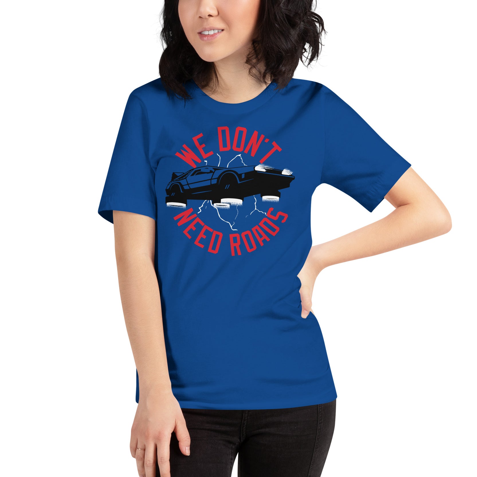 mujer con camiseta no necesitamos carreteras back to the future regreso al futuro en color azul royal