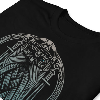 detalle de camiseta odin vikingo negra