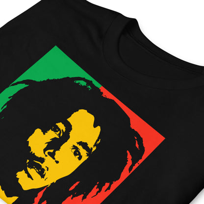 detalle de camiseta one love reggae negra