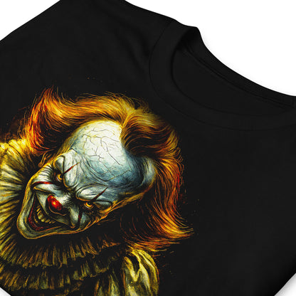 Detalle de camiseta negra Payaso Siniestro inspirada en Pennywise de IT