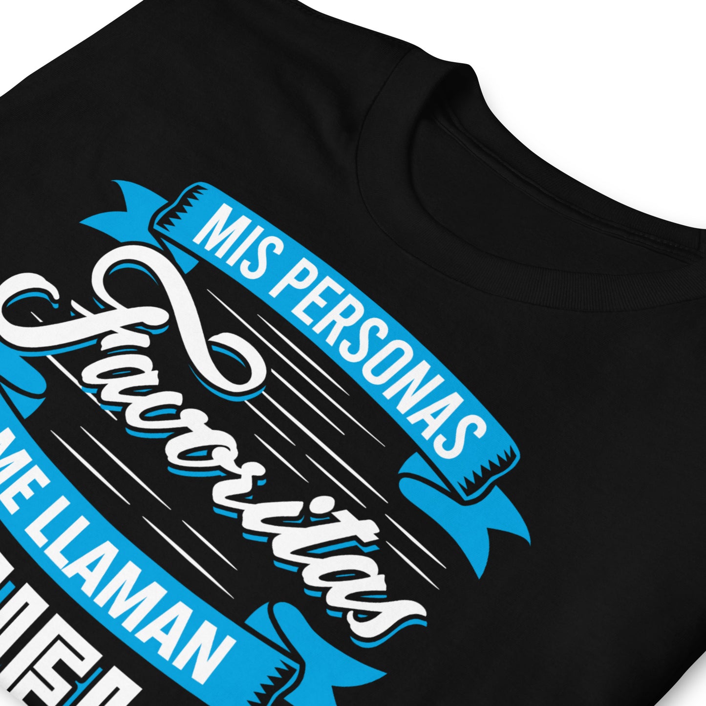 detalle de camiseta mis personas favoritas me llaman abuela negra