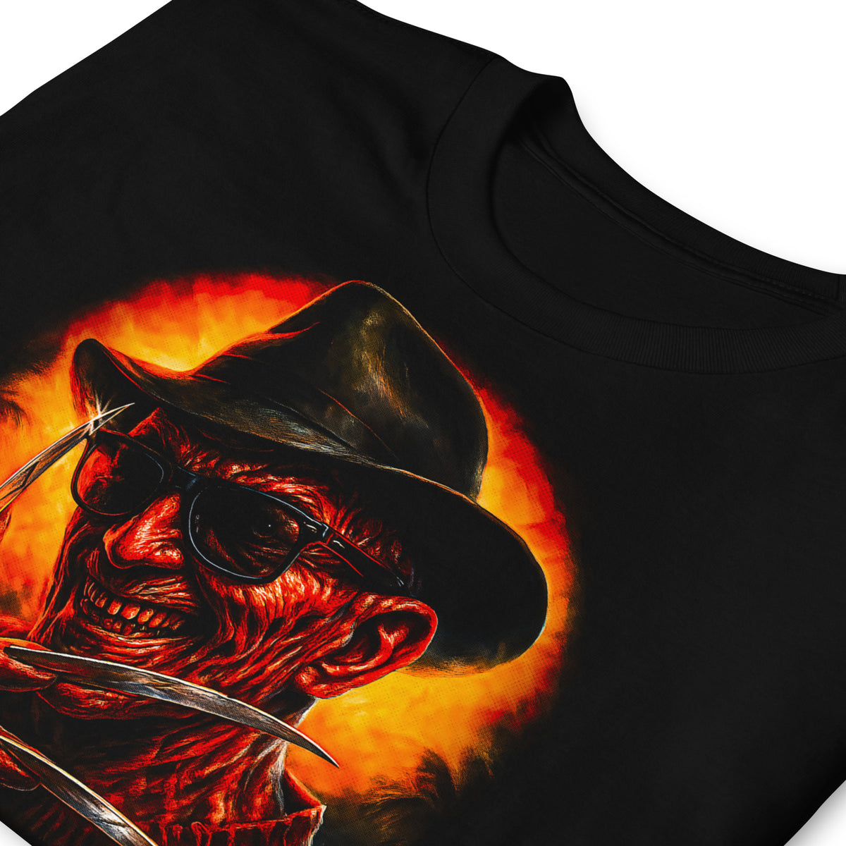 Detalle de camiseta negra inspirada en Freddy Krueger de Pesadilla en Elm Street 