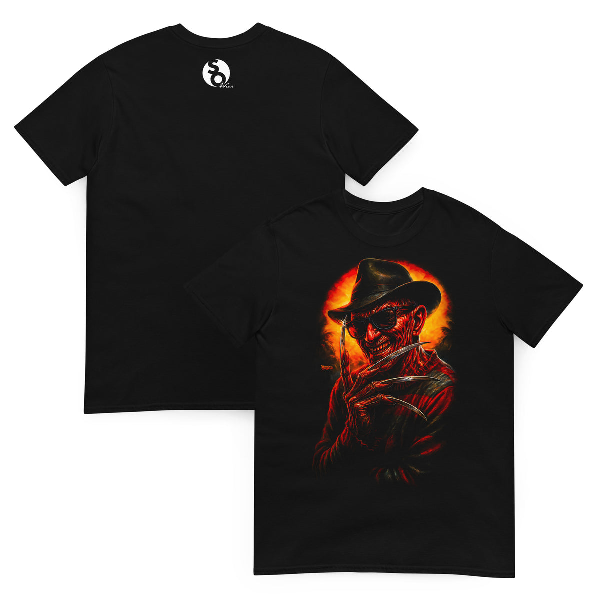 Camiseta negra inspirada en Freddy Krueger de Pesadilla en Elm Street  delante y logo SO Wear detrás