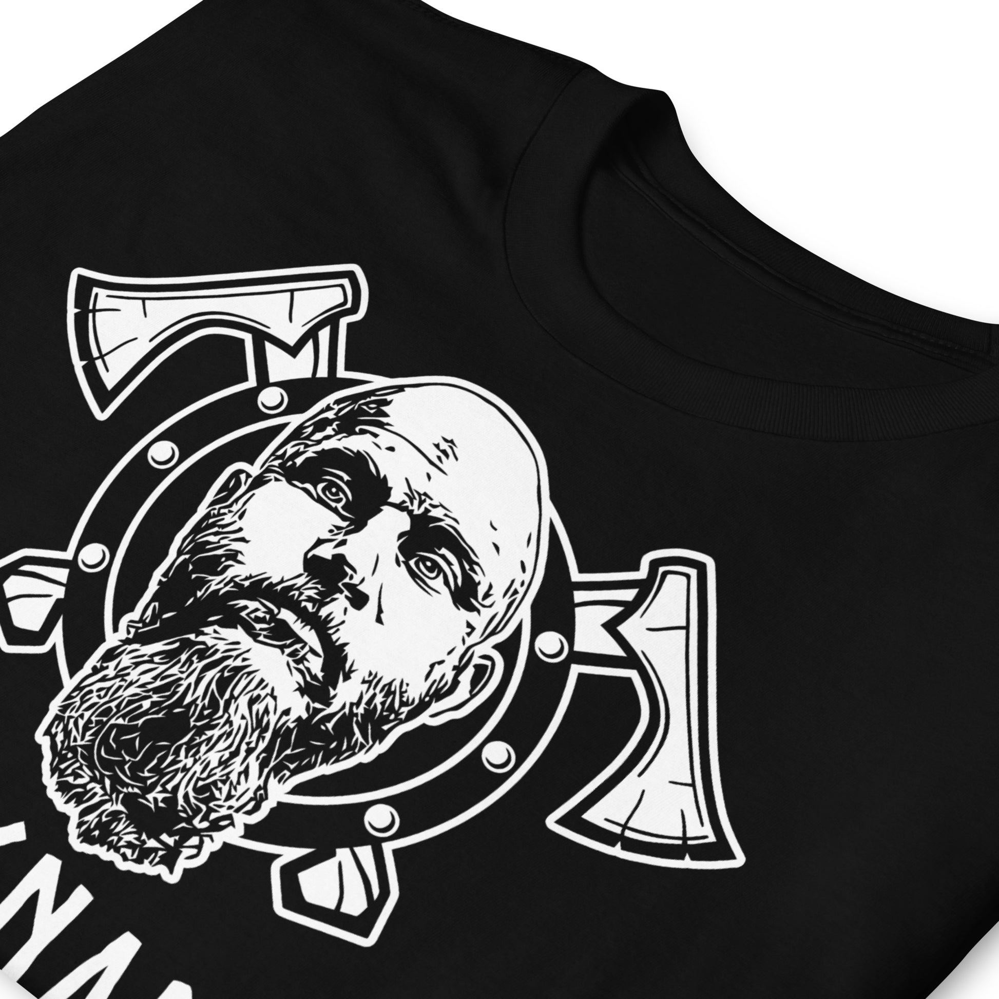 detalle de camiseta ragnar lodbrok vikings negra