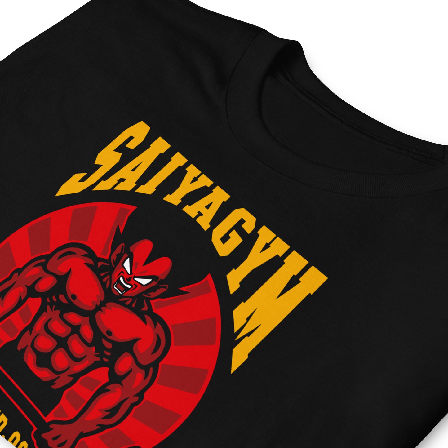 detalle de camiseta saiyagym get over 9000 vegeta bola de dragon ball gym gimnasio fitness en color negro