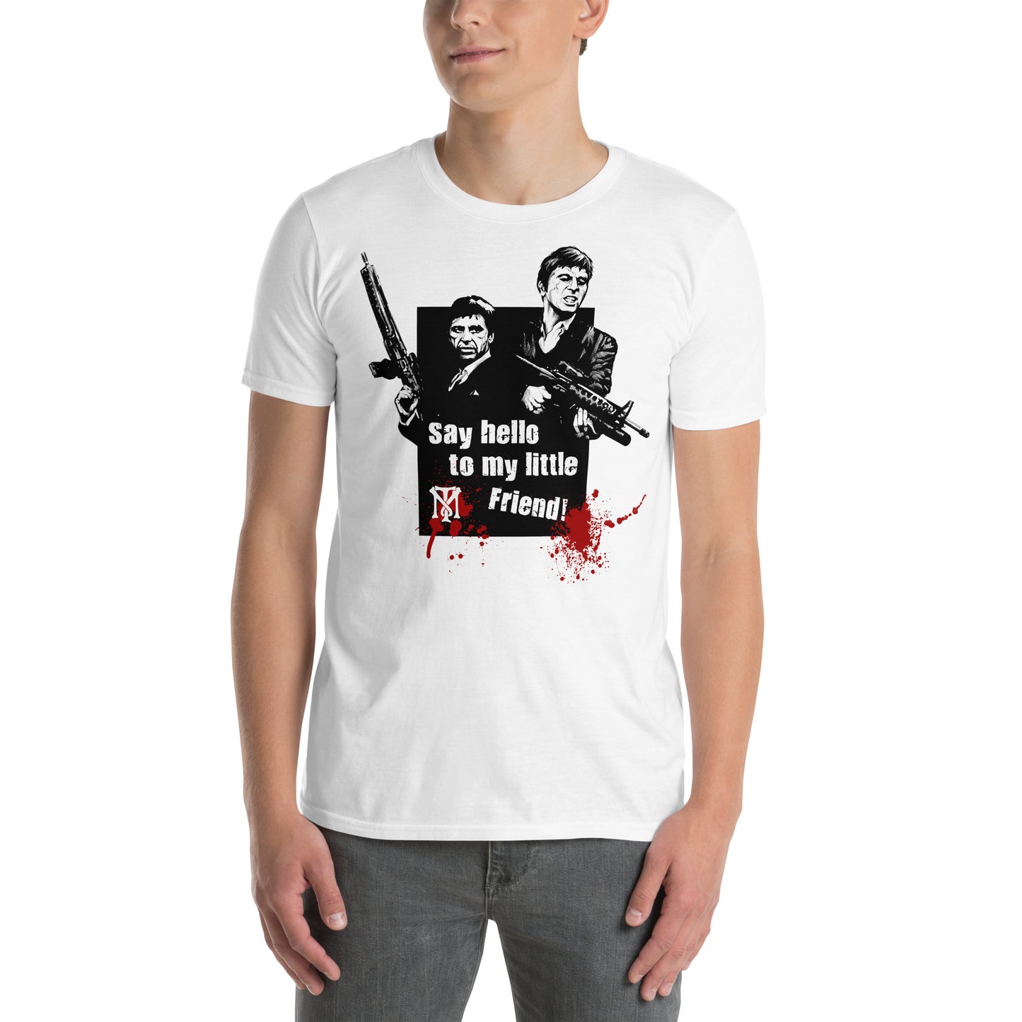 hombre con camiseta say hello to my little friend tony montana scarface blanca