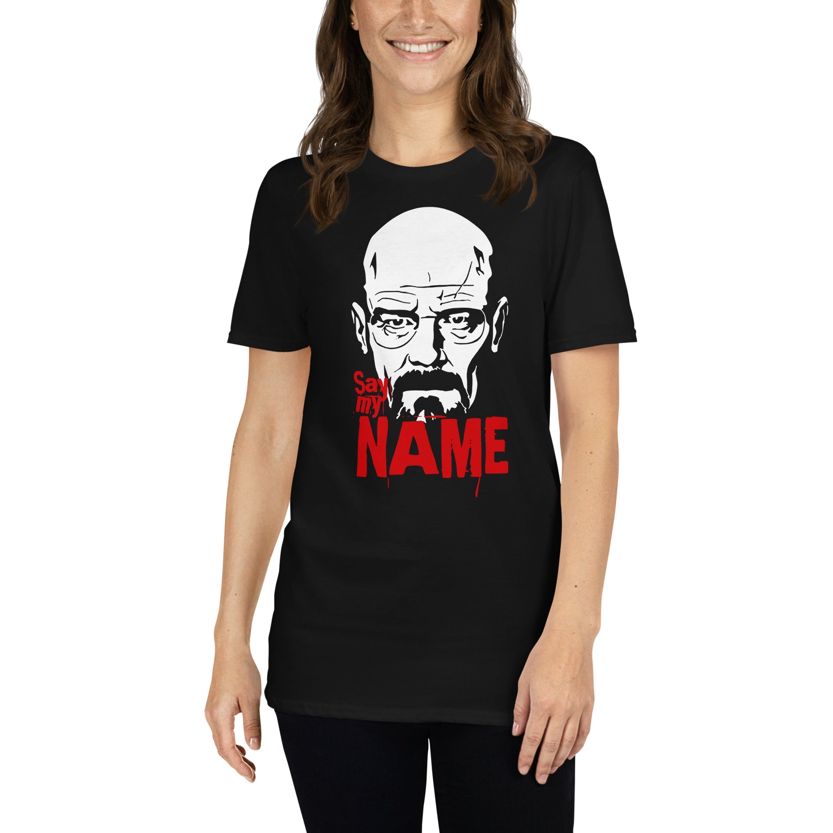 mujer con camiseta say my name heisenberg breaking bad negra