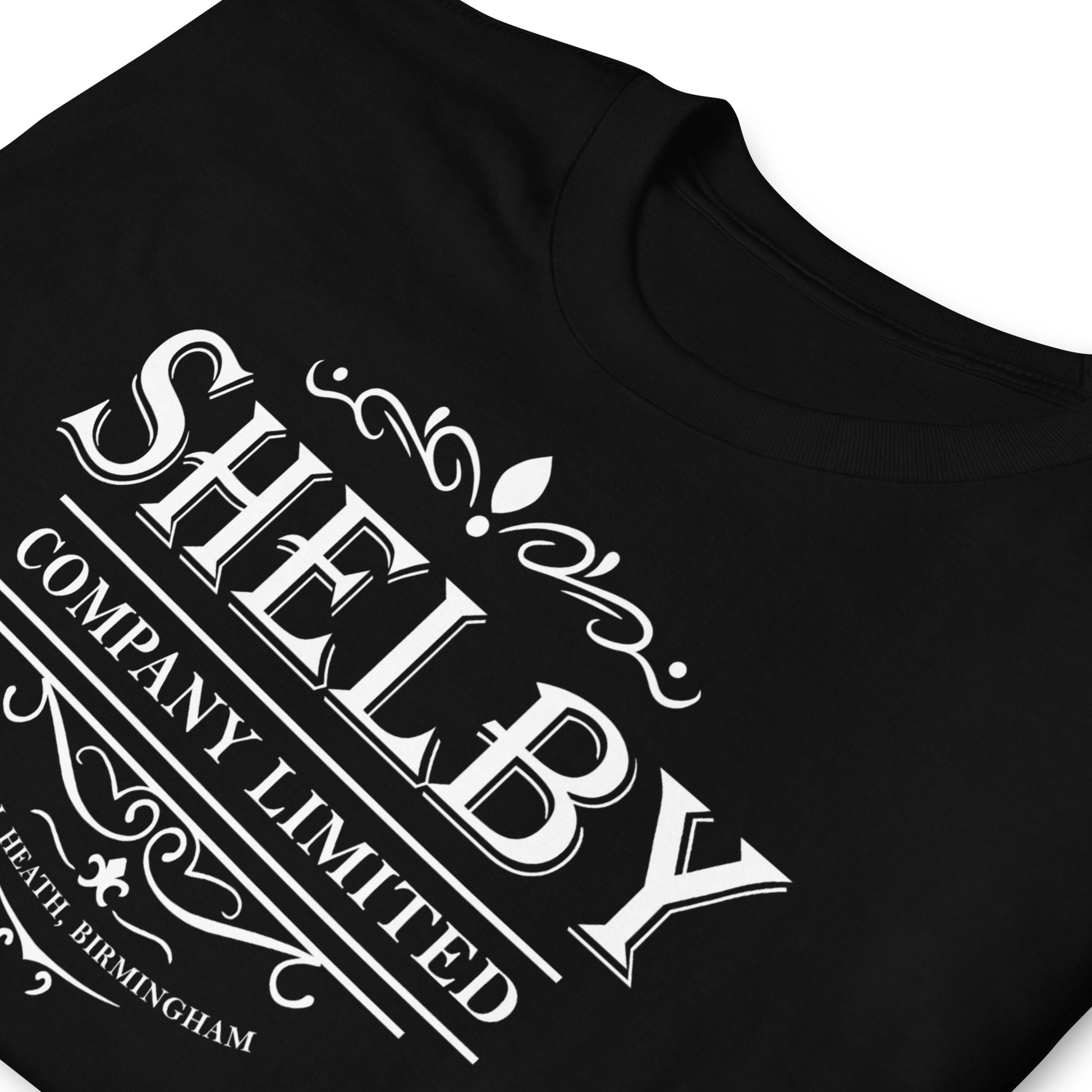 detalle de camiseta shelby company limited negra