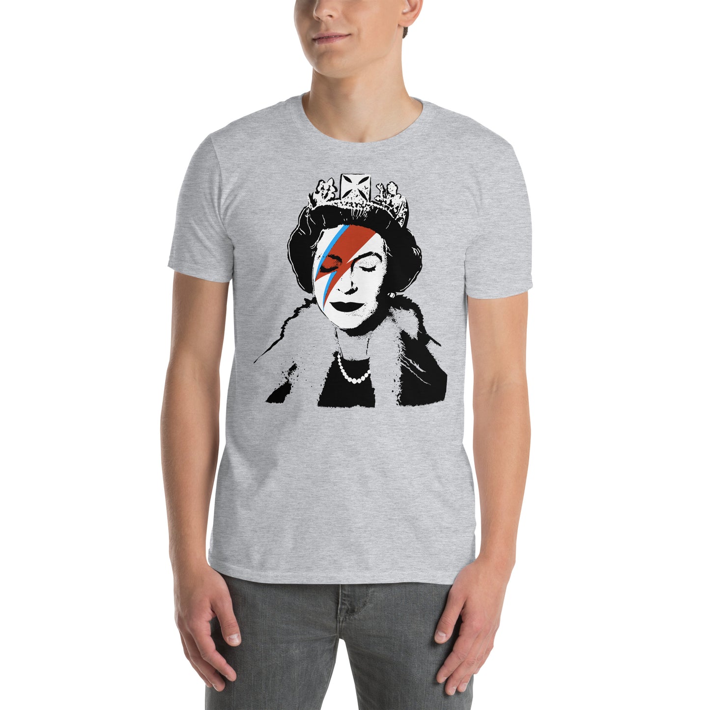 hombre con camiseta still sane banksy isabel bowie gris