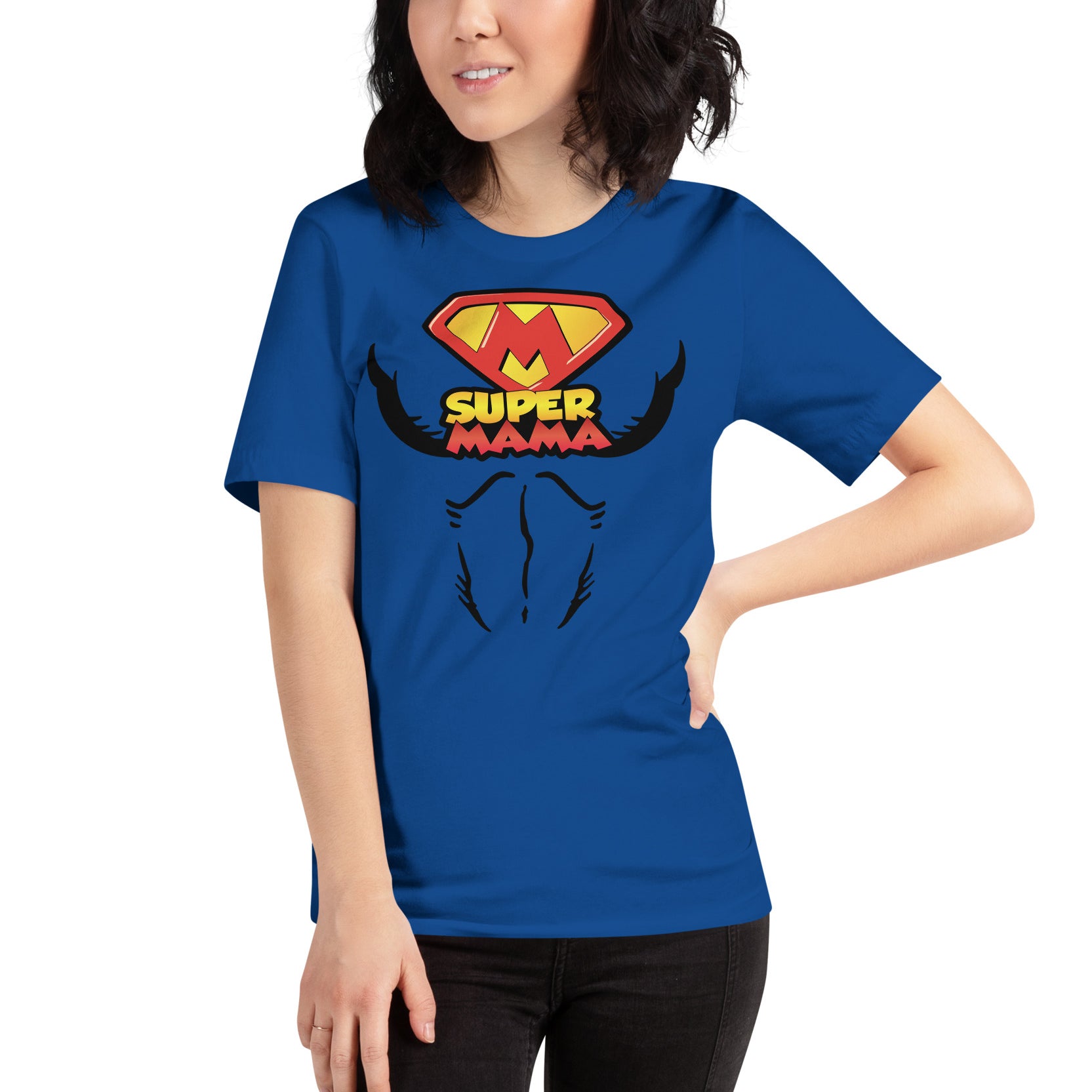 mujer con camiseta super mama heroe azul royal