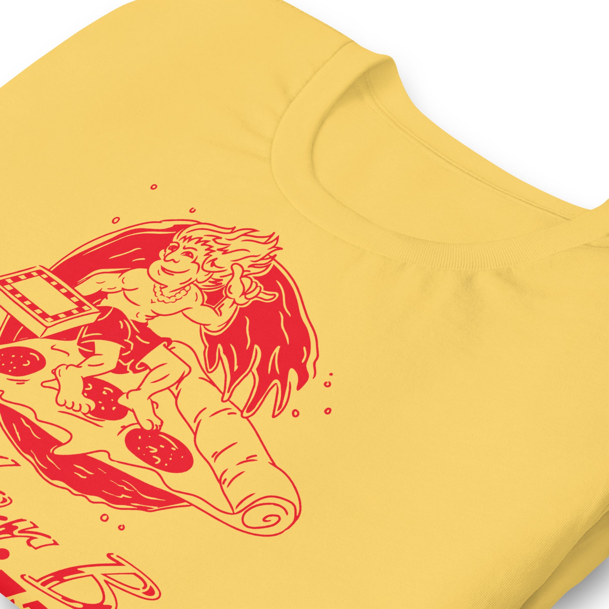 detalle de camiseta surfer boy pizza stranger things amarillo