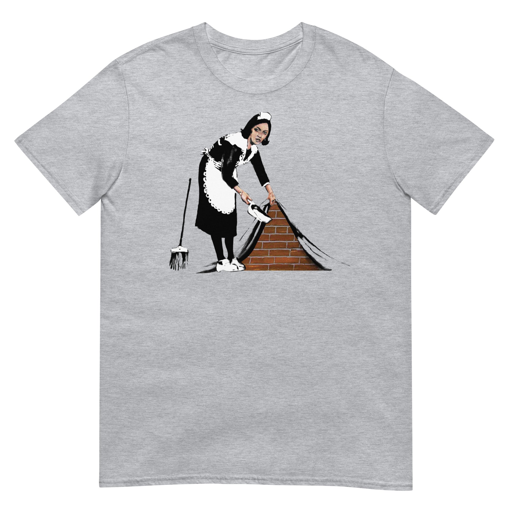 camiseta sweep it under the carpet banksy gris