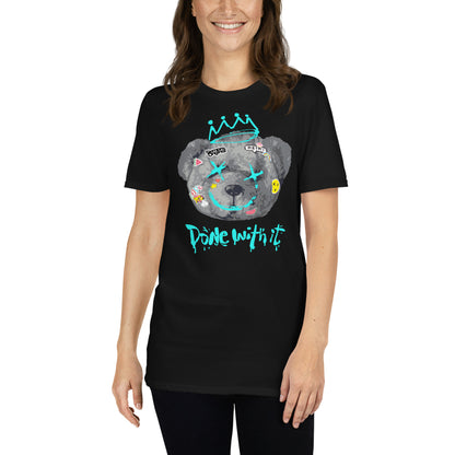 mujer con camiseta teddy bear done with it siempre original urban en color negro