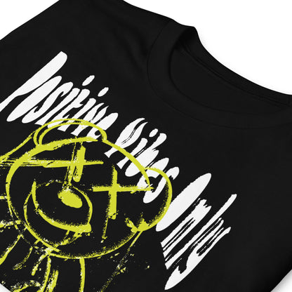 detalle de camiseta teddy bear positive vibes only negra