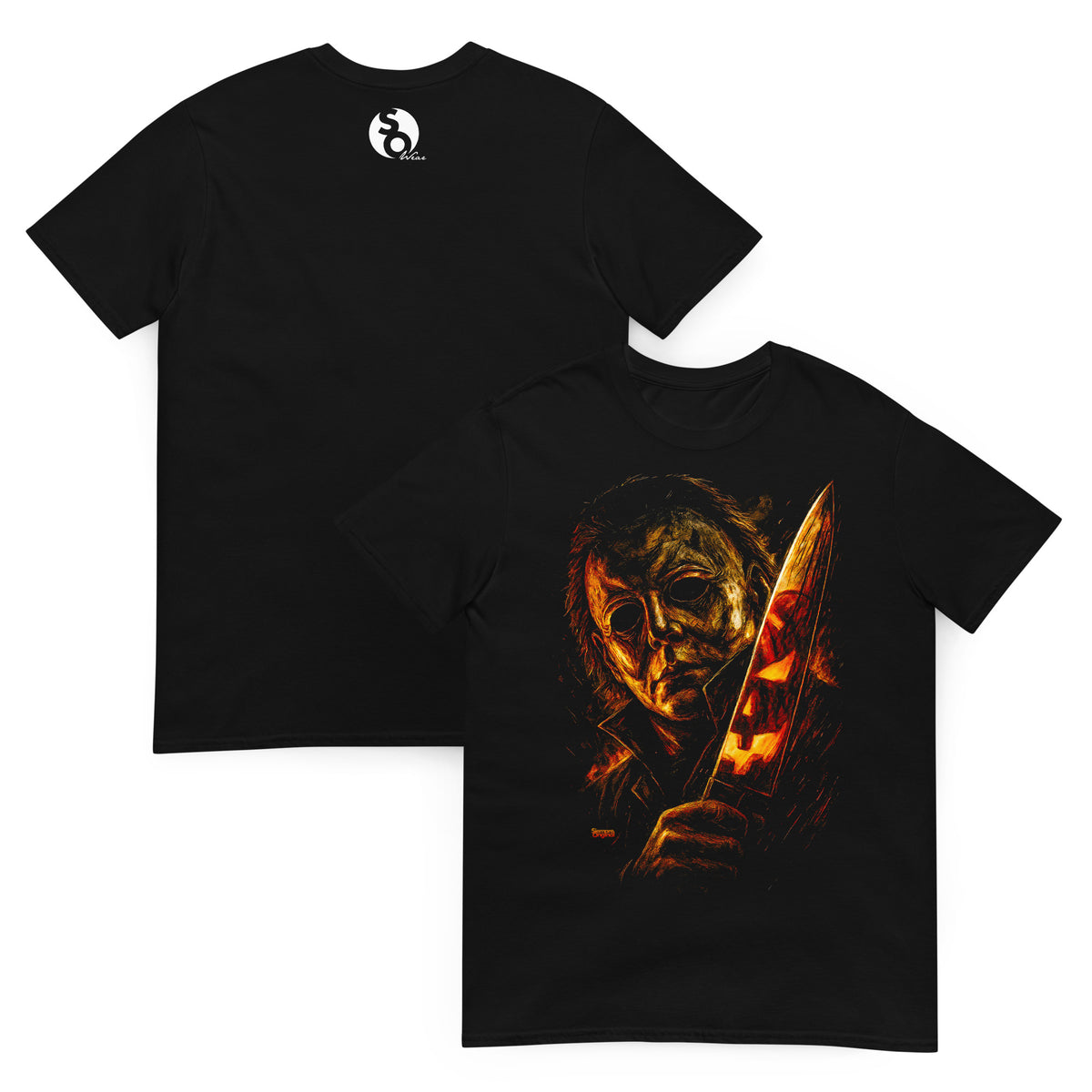 Camiseta negra inspirada en Michael Myers de Halloween con cuchillo delante y logo SO Wear detrás