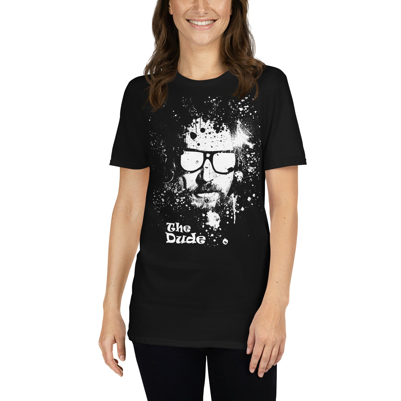 mujer con camiseta the dude el gran lebowski negra