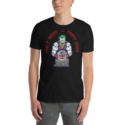 hombre con camiseta the joker gym gimnasio fitness en color negro