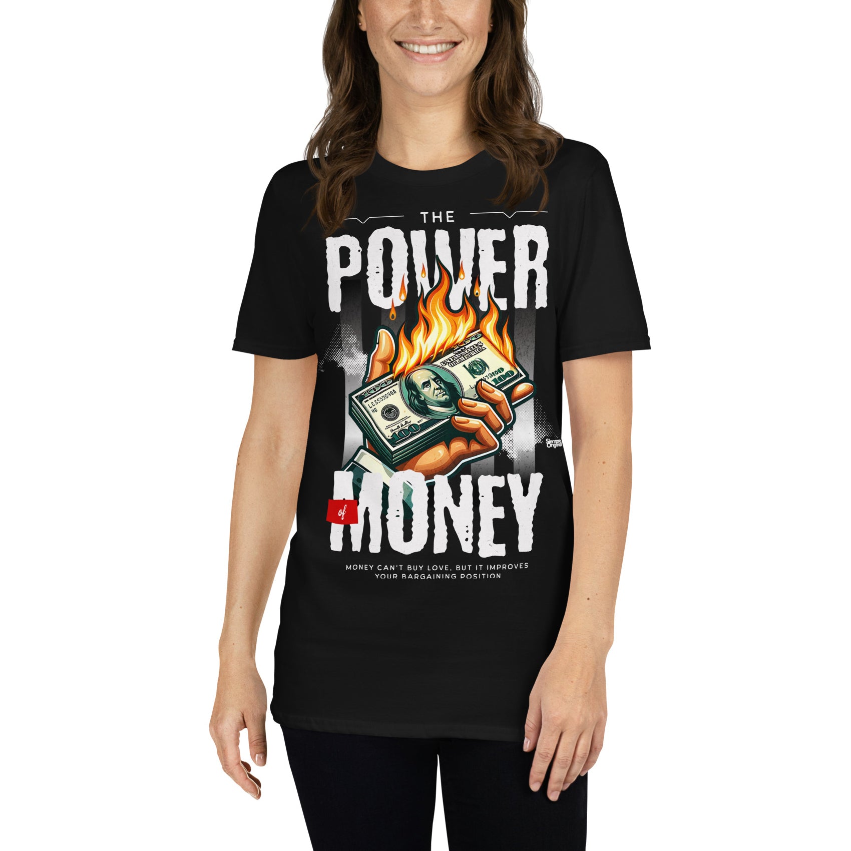 mujer con camiseta the power of money siempre original urban en color negro