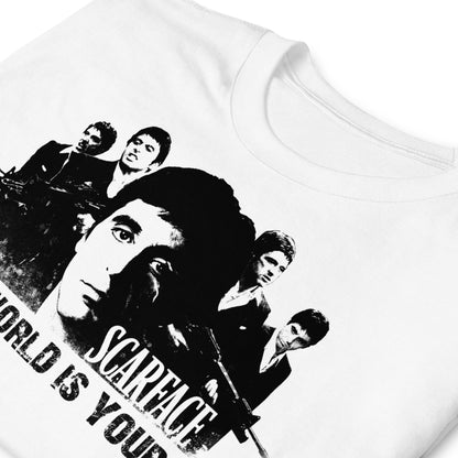 detalle de camiseta the world is yours scarface blanca