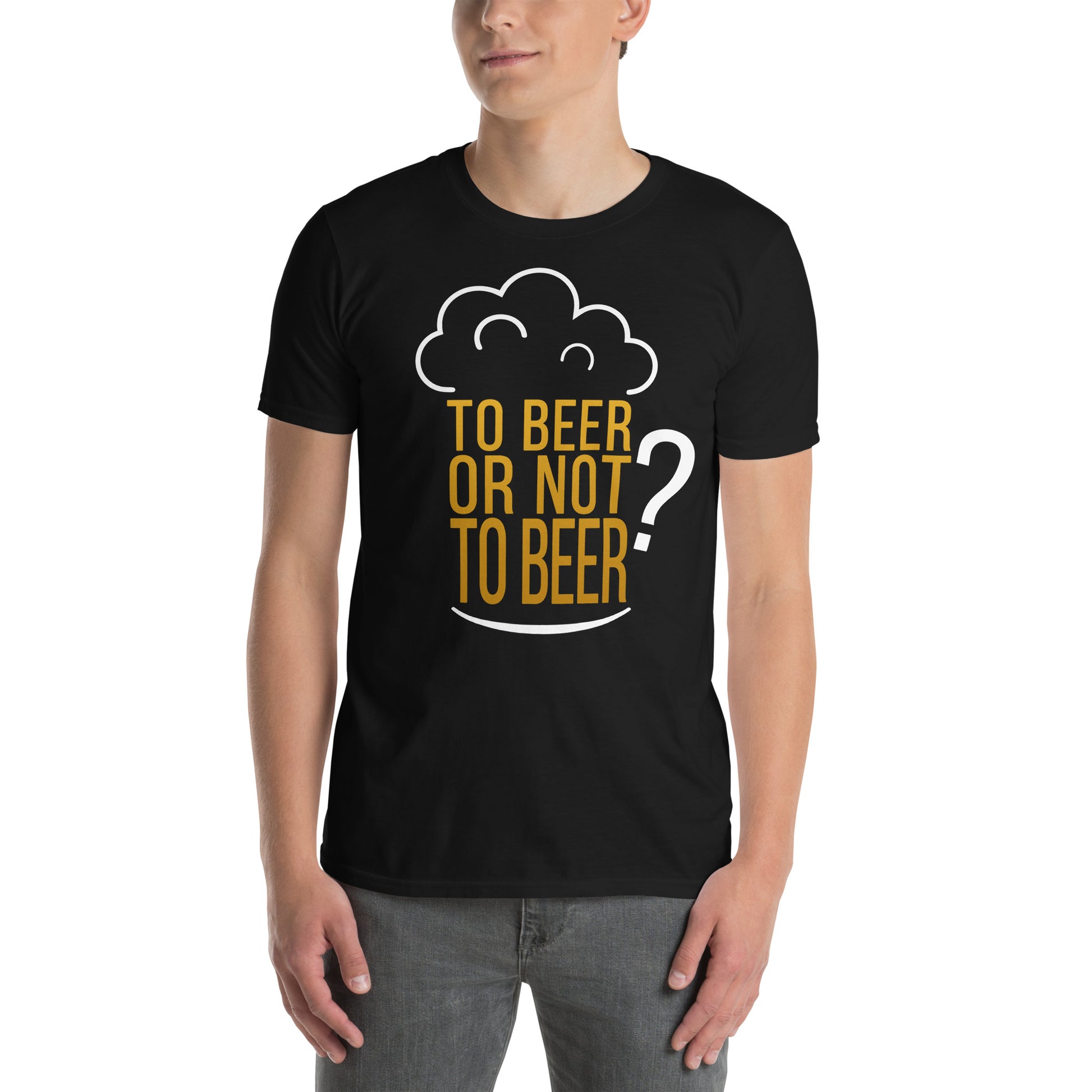 hombre con camiseta to beer or not to beer cerveza hamlet en color negro