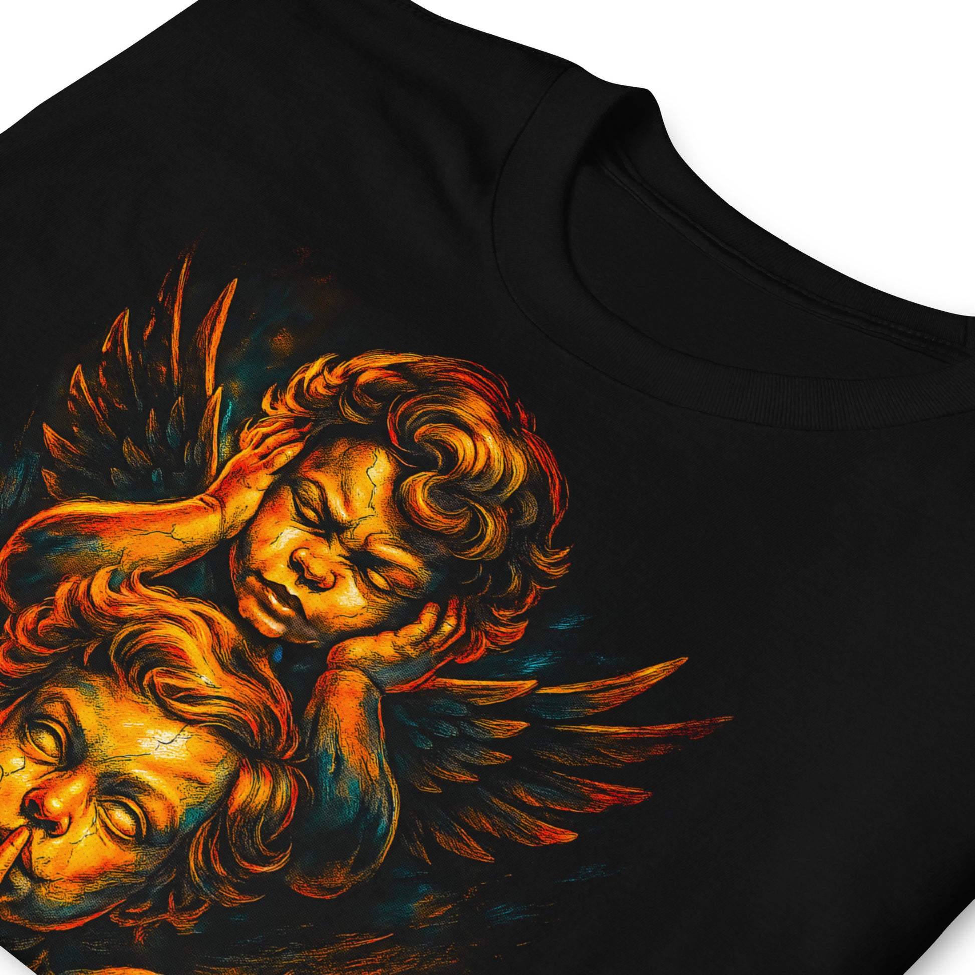 detalle de camiseta tres angelitos sabios en color negro