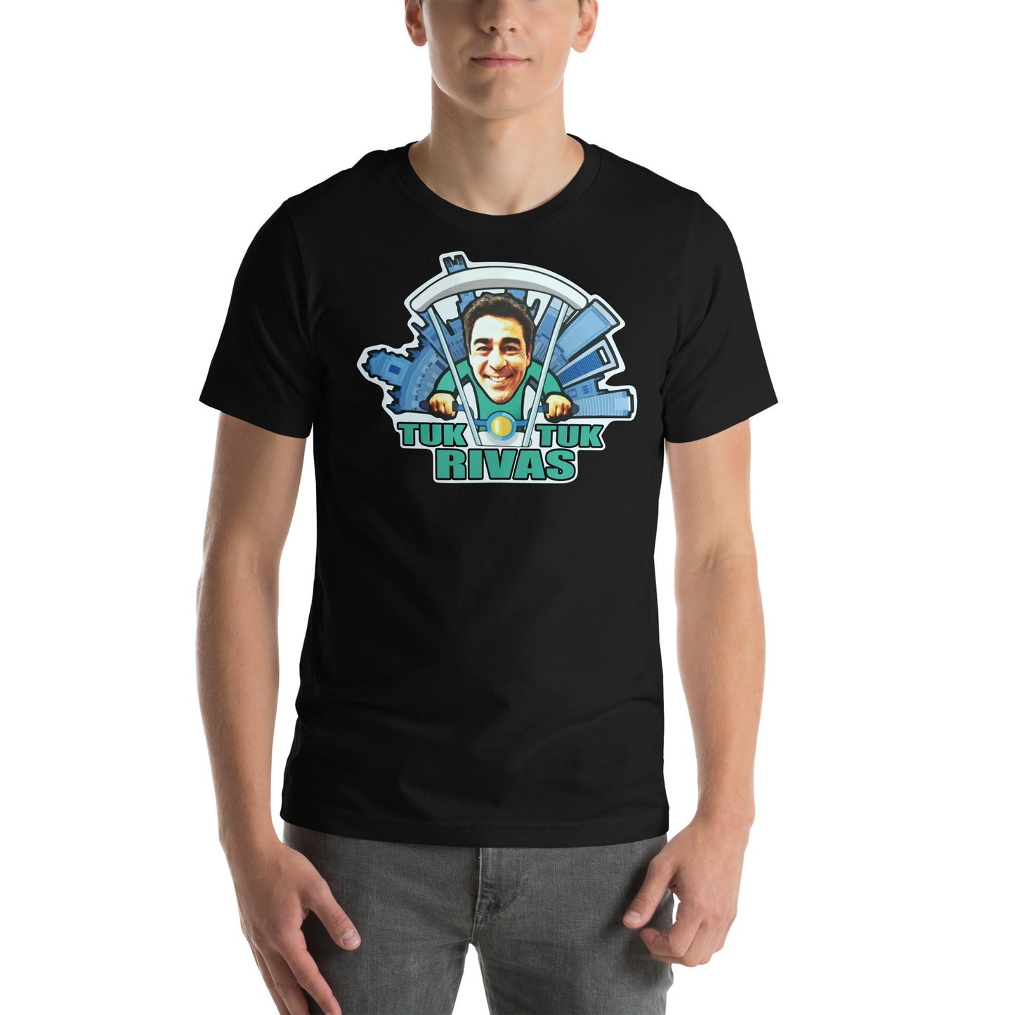 hombre con camiseta tuk tuk rivas amador la que se avecina en color negro