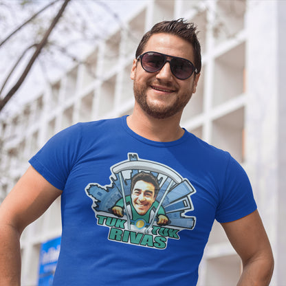 hombre con camiseta tuk tuk rivas amador la que se avecina azul royal