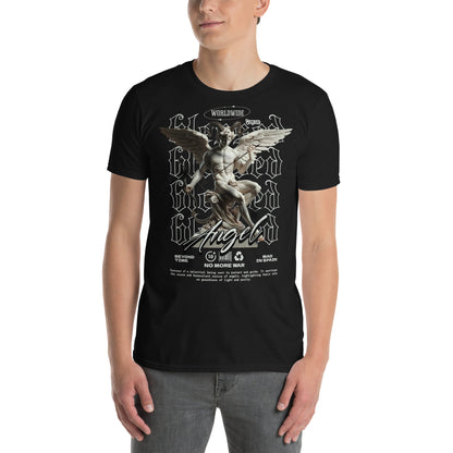 hombre con camiseta urbana angel blessed bendecido siempre original en color negro