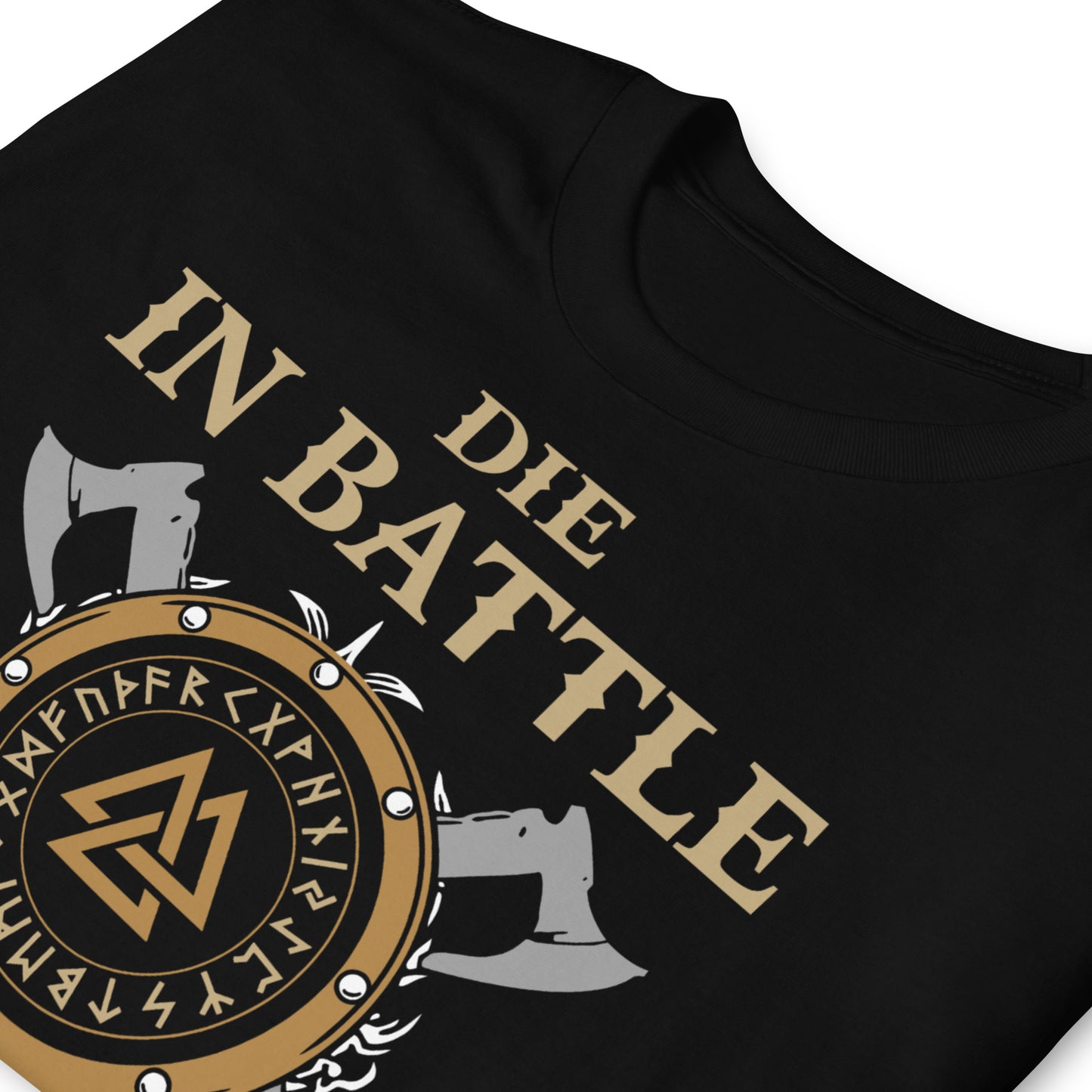 detalle de camiseta die in battle and go to valhalla vikingo negra