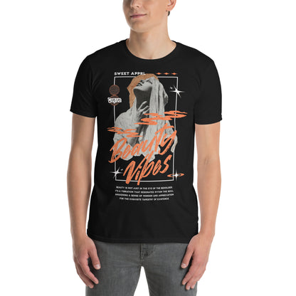 hombre con camiseta virgen maria arte clasico negra