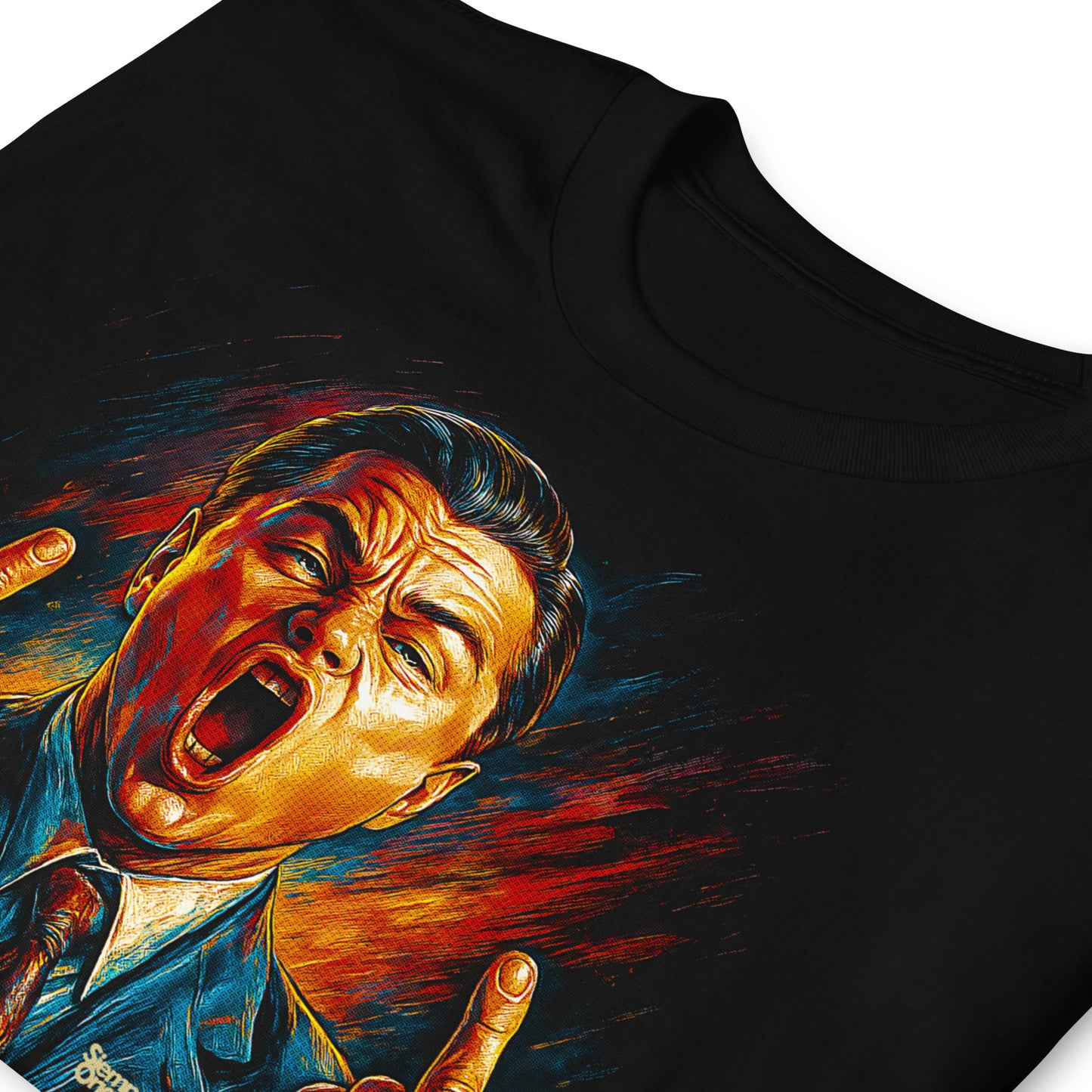 detalle de camiseta el lobo wall street rebelde negra