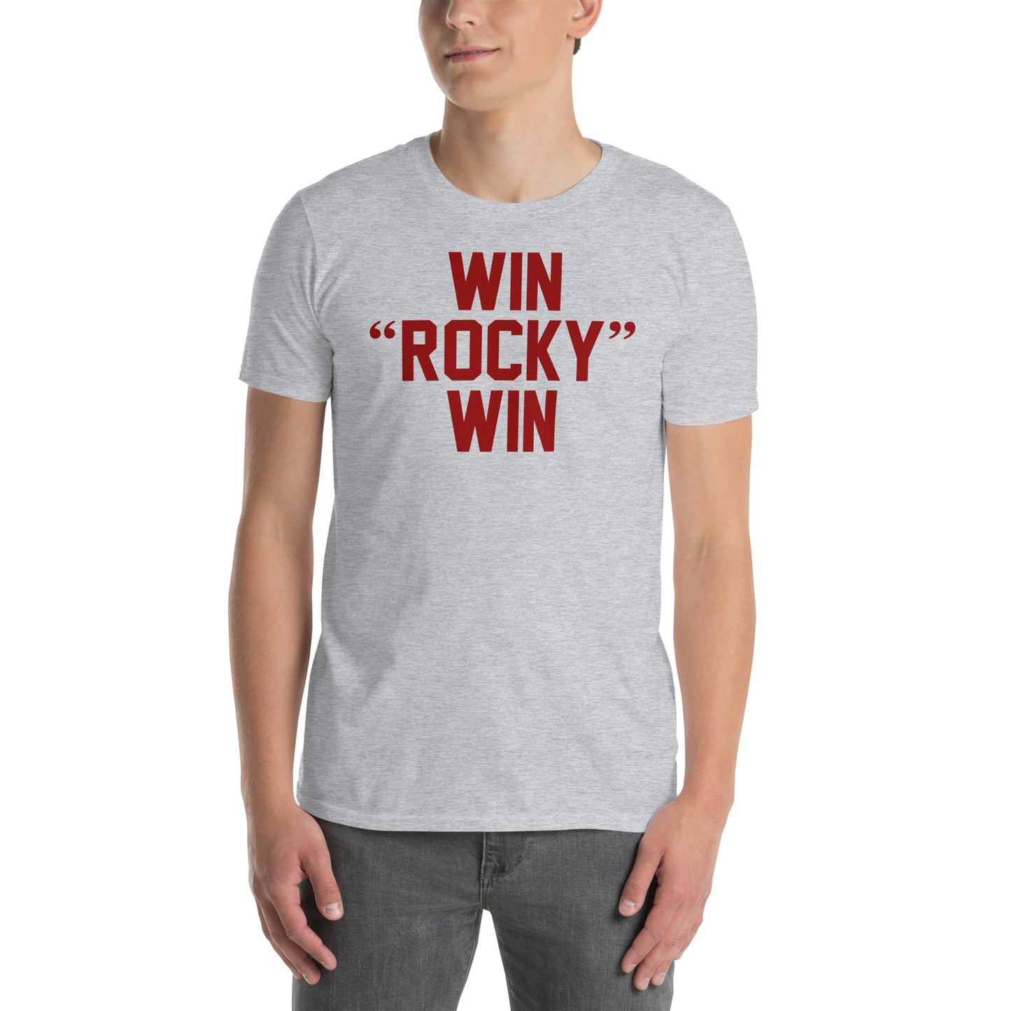 hombre con camiseta win rocky win boxeo gris
