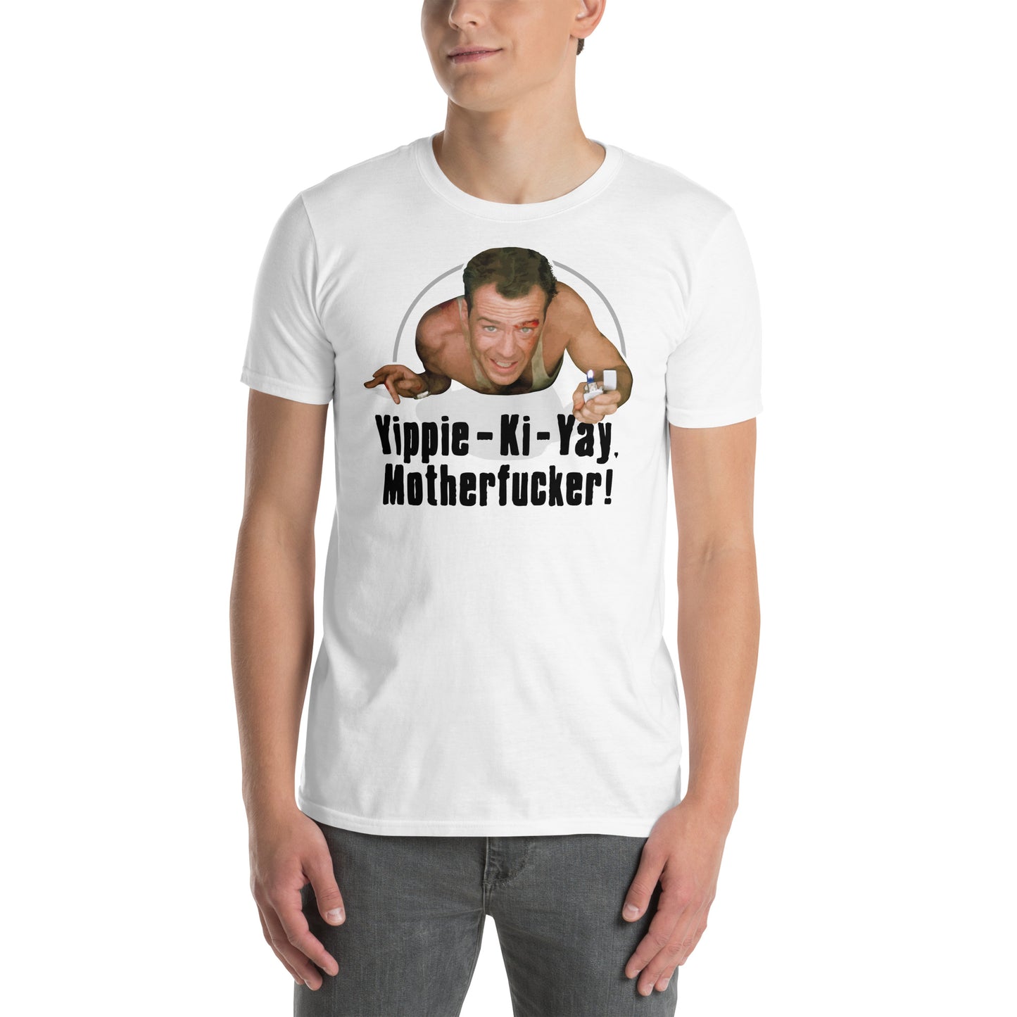 hombre con camiseta yippie ki yay la jungla de cristal blanca