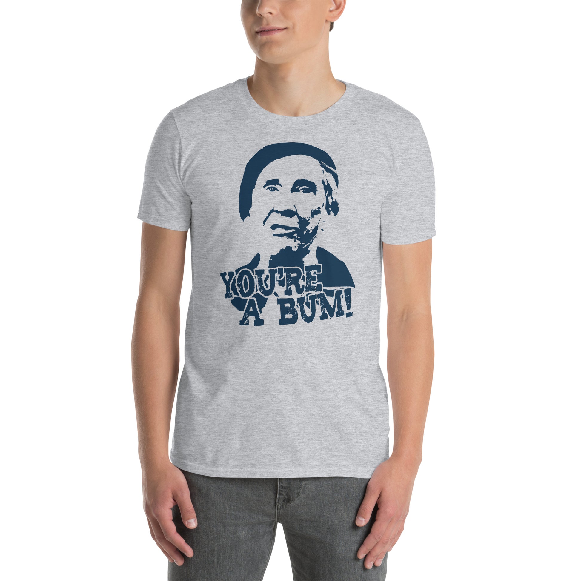 hombre con camiseta youre a bum rocky boxeo gris