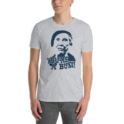 hombre con camiseta youre a bum rocky boxeo gris